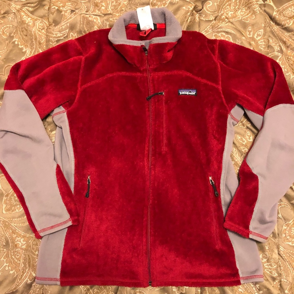 Red Patagonia fleece jacket L